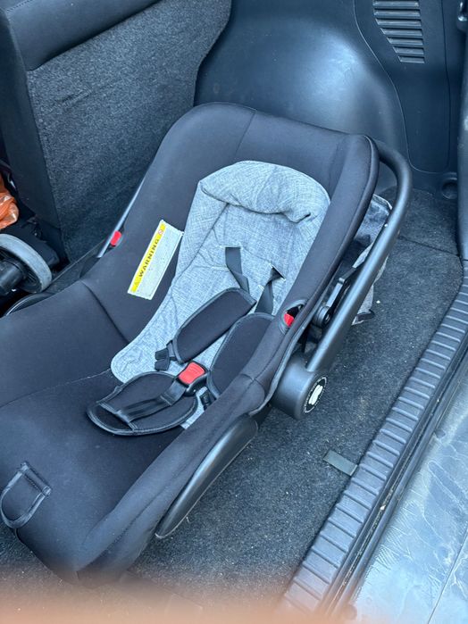 Кошница за новородено за кола