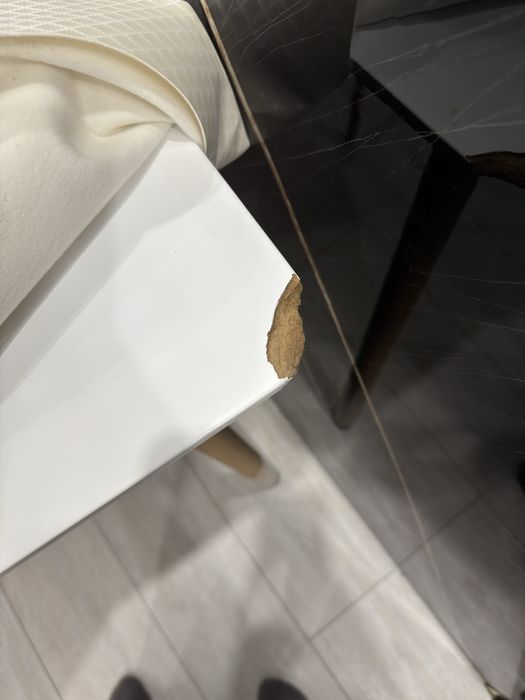 Стол со стульями