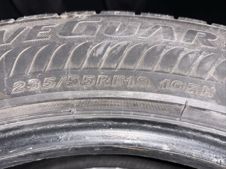 Bridgstone DriveGuard 235/55RF19
