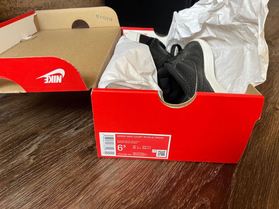 Маратонки Nike court royale prem