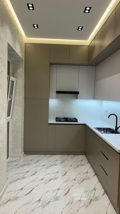 Продаю свою 4х комнатную квартиру (первичка) на ул. Геофизика