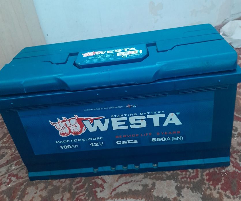 Продам аккумулятор 100Ач
