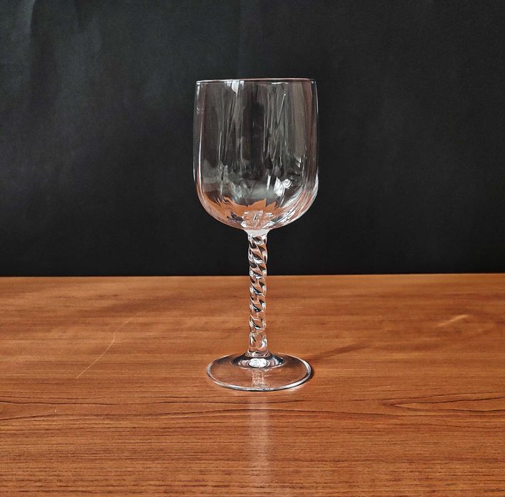 *Cristal d'arques * Франция сервиз от 6 кристални чаши за вино