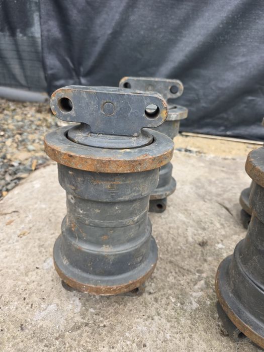 Rola inferioara Șenila JF173K1E