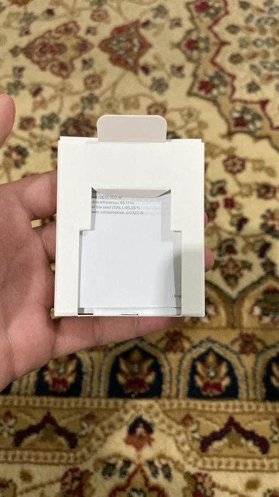 iPhone адаптер белый