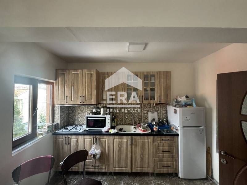 САМО в ЕРА имоти ХАСКОВО! Тристаен апартамент с бизнес помещение