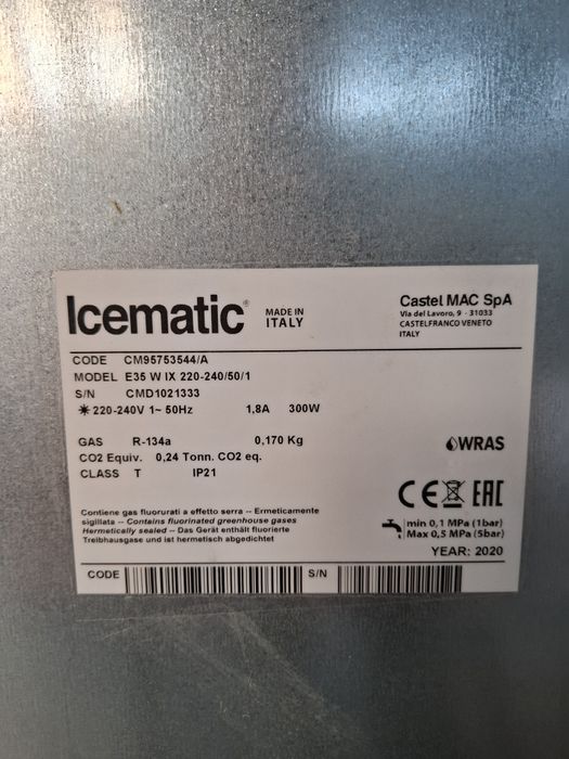 Mașină profesională de gheață Icematic E35 W IX – 35 kg/24h – Italia –