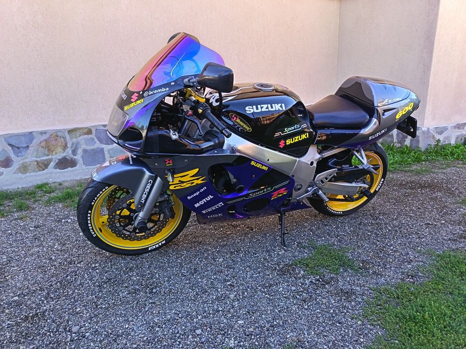 SUZUKI   GSXR  600   !   stare   FOARTE   BUNA