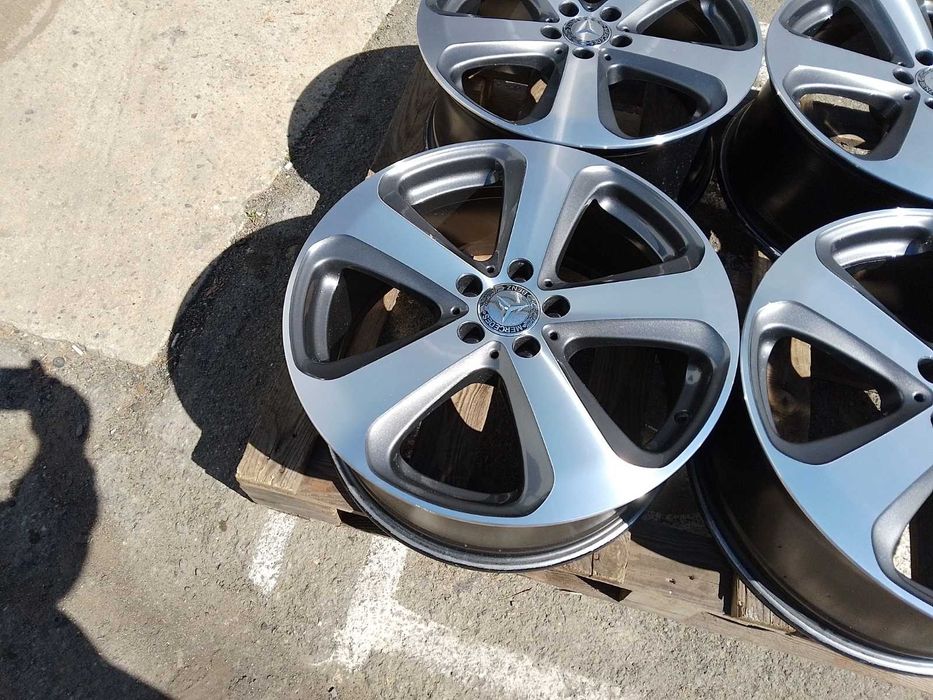 19 цола 5 х 112 мм Мерцедес Е / Ге Ел Це и други - 8 инча / ЕТ 38