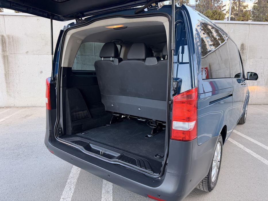 Inchiriez Microbuz 8+1 Mercedes-Benz Vito pentru vacante
