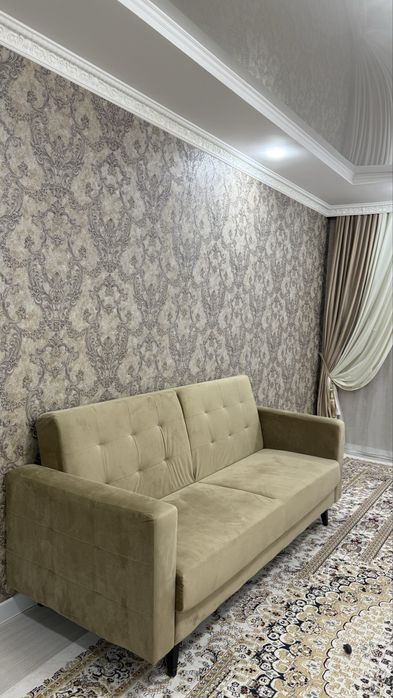 Диван почти новый