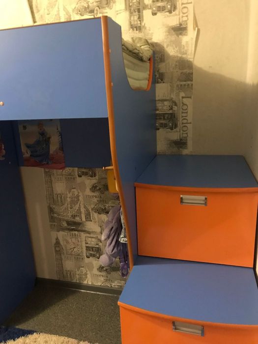 Продам  мебель  для детской  комнаты