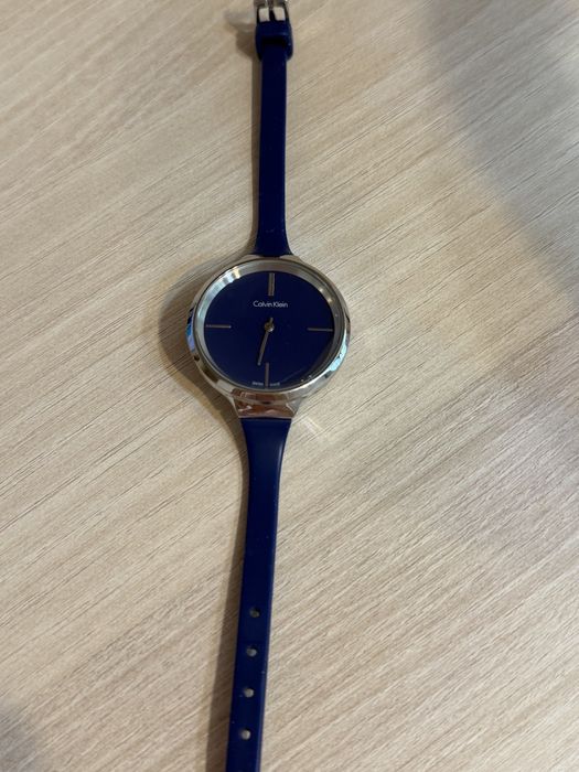 Ceas dama Calvin Klein K4U231VN, purtat