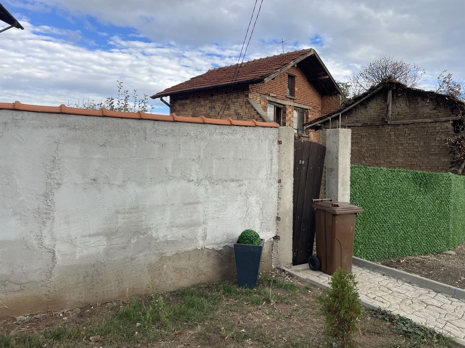 Къща в с. Вакарел