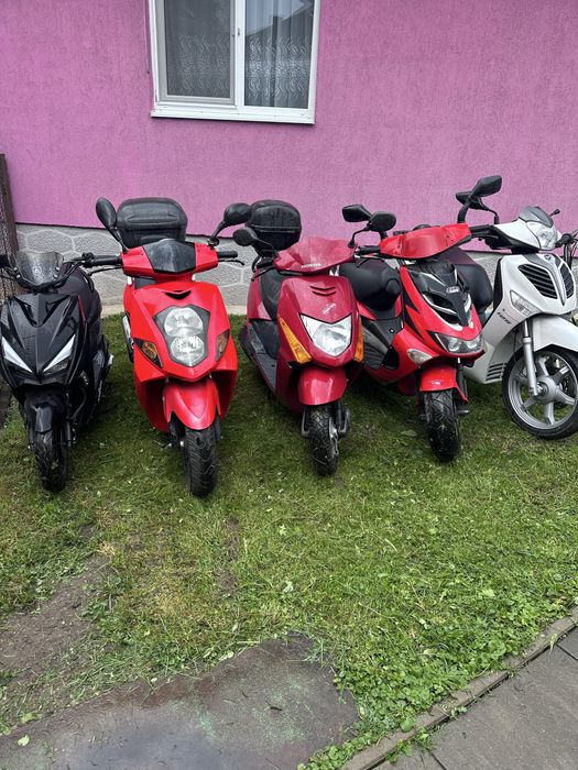 Vand scutere 125 si 49