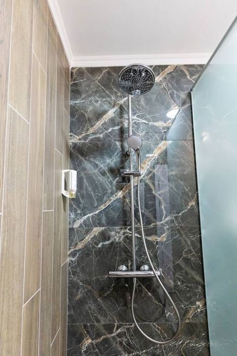 Продава се Тристаен апартамент в Бургас, Сарафово - 124 кв.м за 1728 €/кв.м - Снимка #11