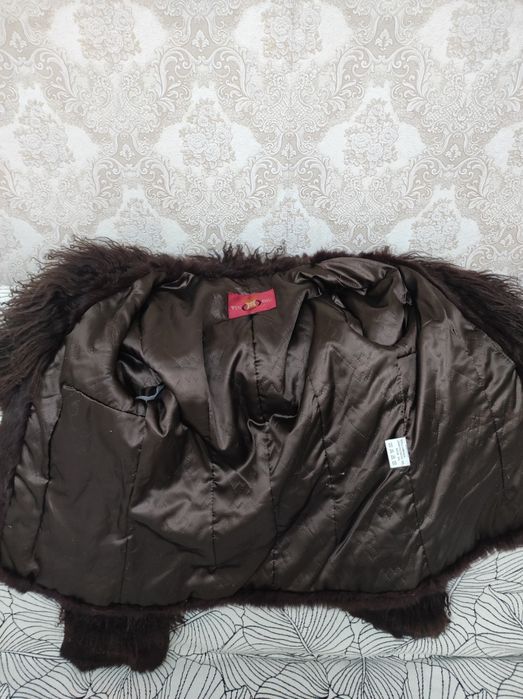 Продам  полушубок р 44-46