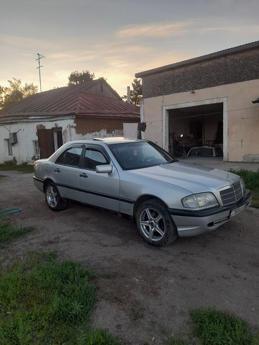 Продам мерсадес 180