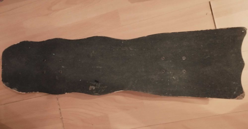 Скейтборд продам