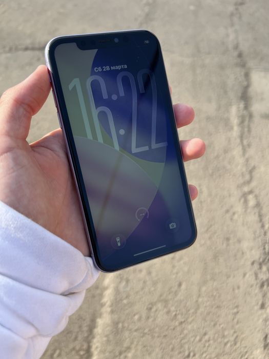 Продам айфон11/iPhone 11 64гб