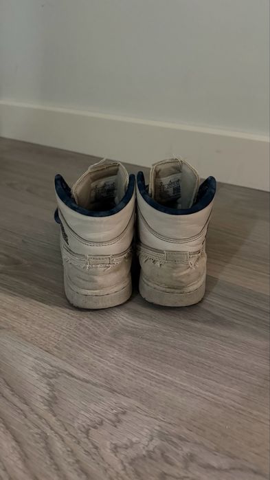 Air Jordan 1 Mid SE