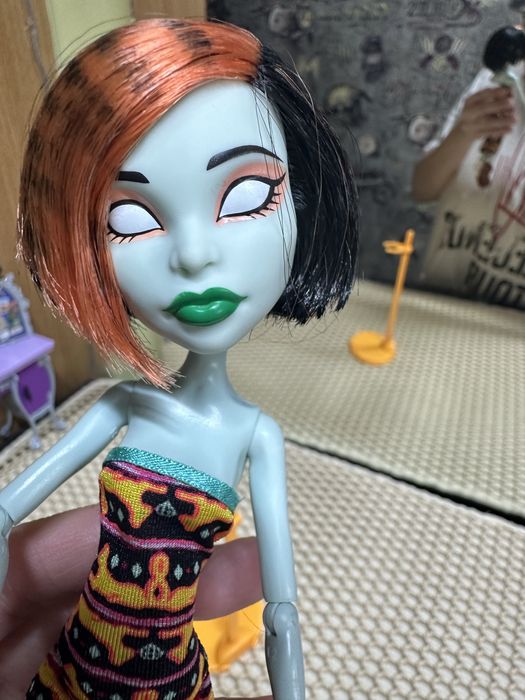 Продам куклу монстр хай!