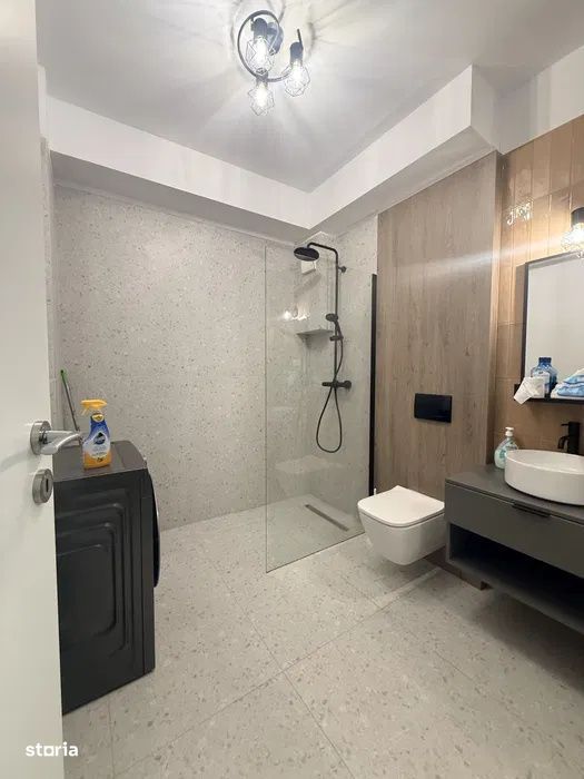 2 camere in vila/ Piata Victoriei/ vila noua