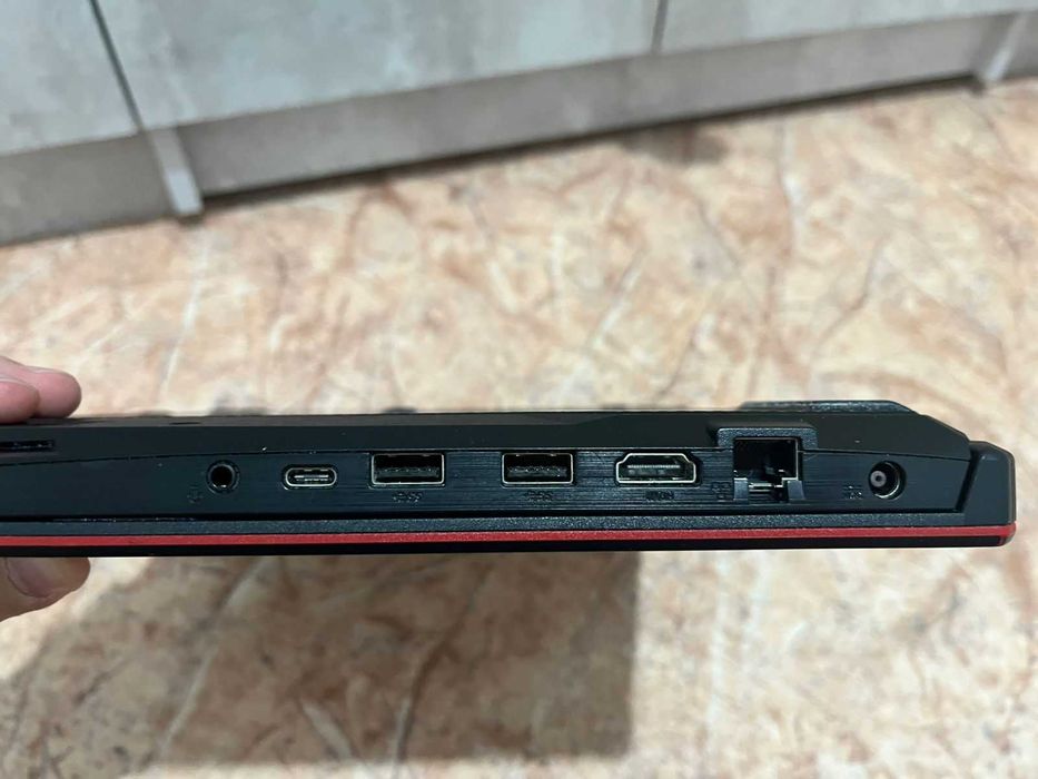 Ноутбук игровой классный