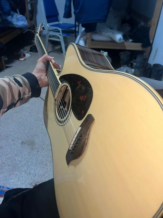 Yamaha fgx830c с двумя звуко снимателями