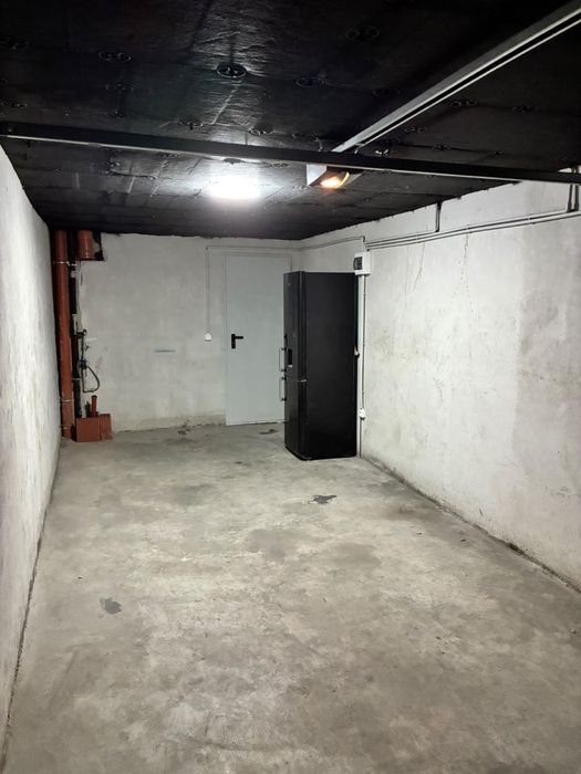 Гараж / Скалдно помещение под наем