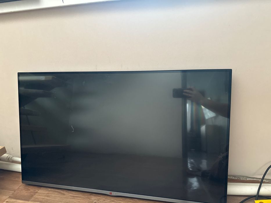 Телевизор на запчасти