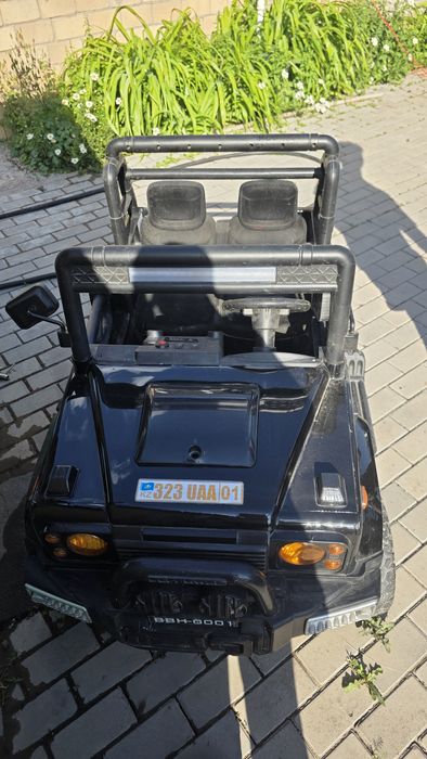Продам детский   автомобиль