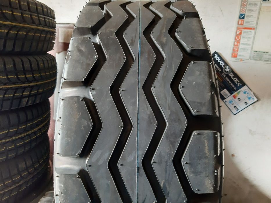 10.0/75-15.3 Anvelope de remorca Cauciucuri noi de remorca mig