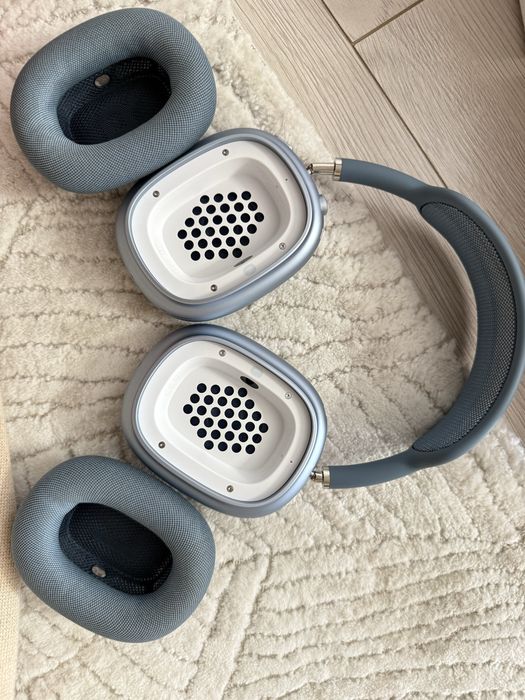 Apple Airpods max слушалки