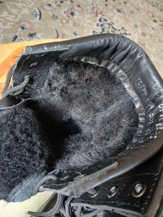 Продам берцы зимние