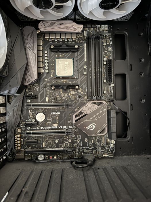 Placa de baza Asus Crosshair VI HERO + Amd Ryzen 1700x