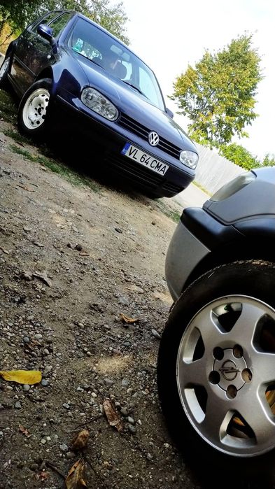 Vând Golf 4 1.4, acte valabile pana anul următor,fiscal pe loc.