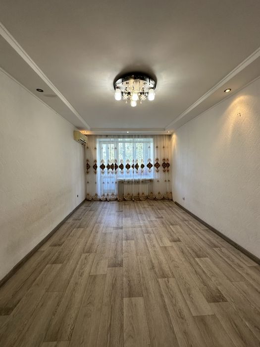 Продается 3-х ком квартира в районе Бани