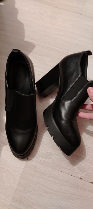 Продам туфли, красивые удобные