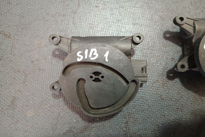 Motoras clapeta aeroterma 0132801310 8E2820511C 0132801310 8E2820511C