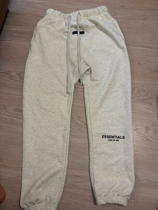 Essentials light oatmeal панталон