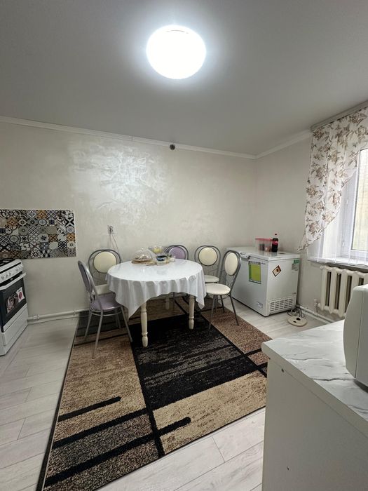 Продам 3 комнатную квартиру в Есике