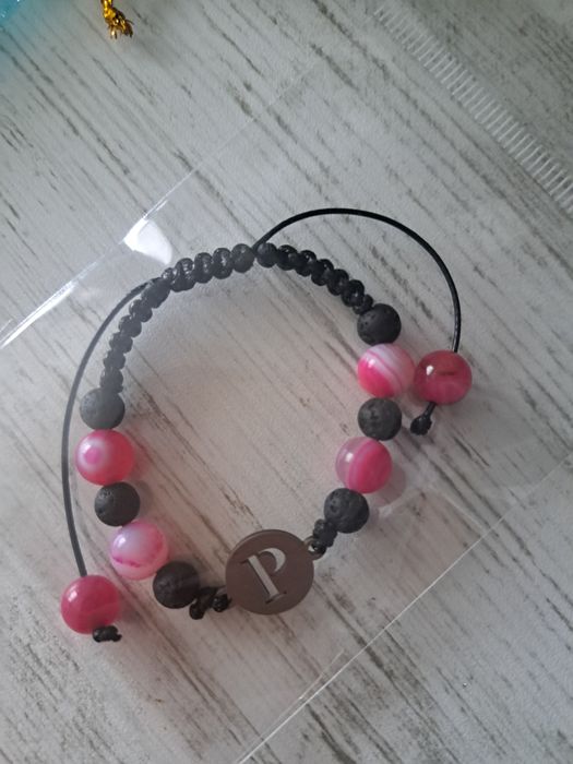 Гривни с букви и ест.камъни и стоманени елементи