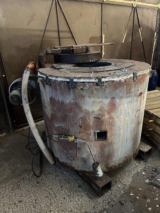 Пещ за цветни метали, пещите са две