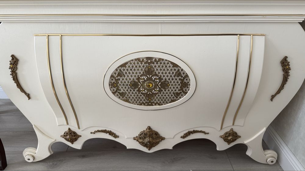 Сундук в продаже. Сандық сатылады