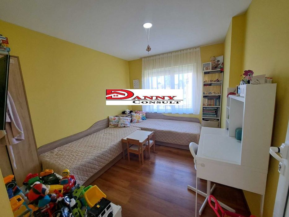 Къща за продажба в с. Царевец - обл. Велико Търново