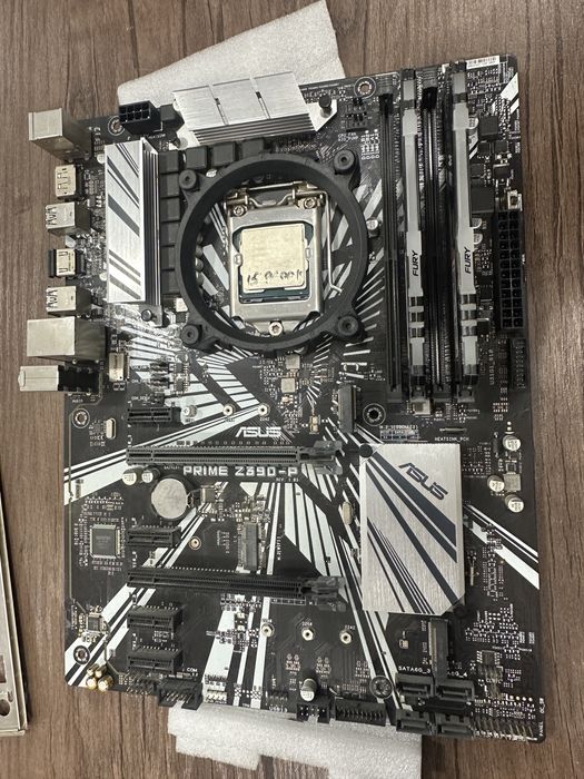 Z390-P Asus Prime/ Core i5 9600k/ 16GB Kingston fury Beast