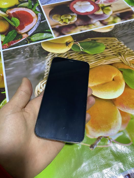 Iphone 12 pro  78 yokis ayfon