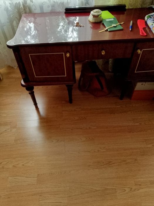 Продам спальный гарнитур