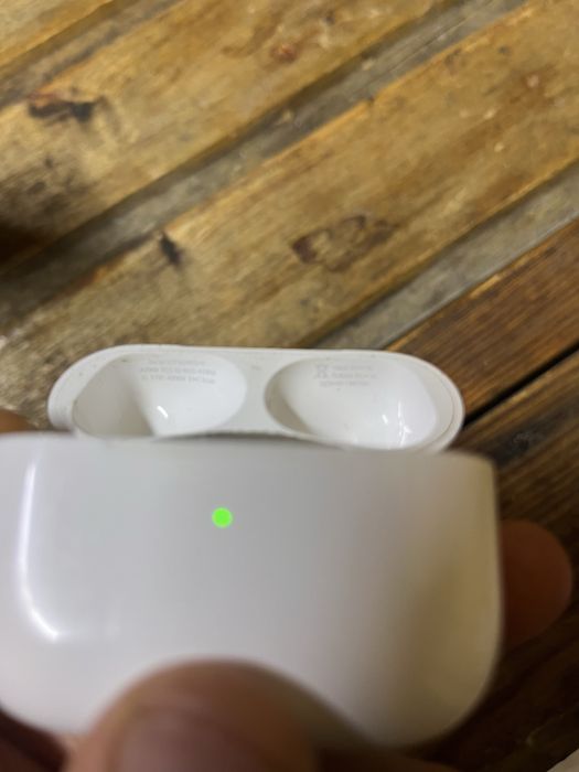 Кейс ориг от Airpods pro 2